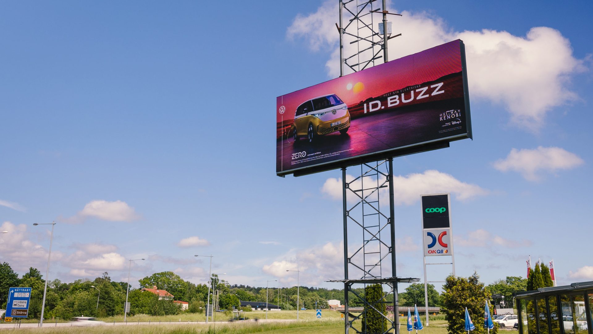 Billboards E22an 3 Scaled