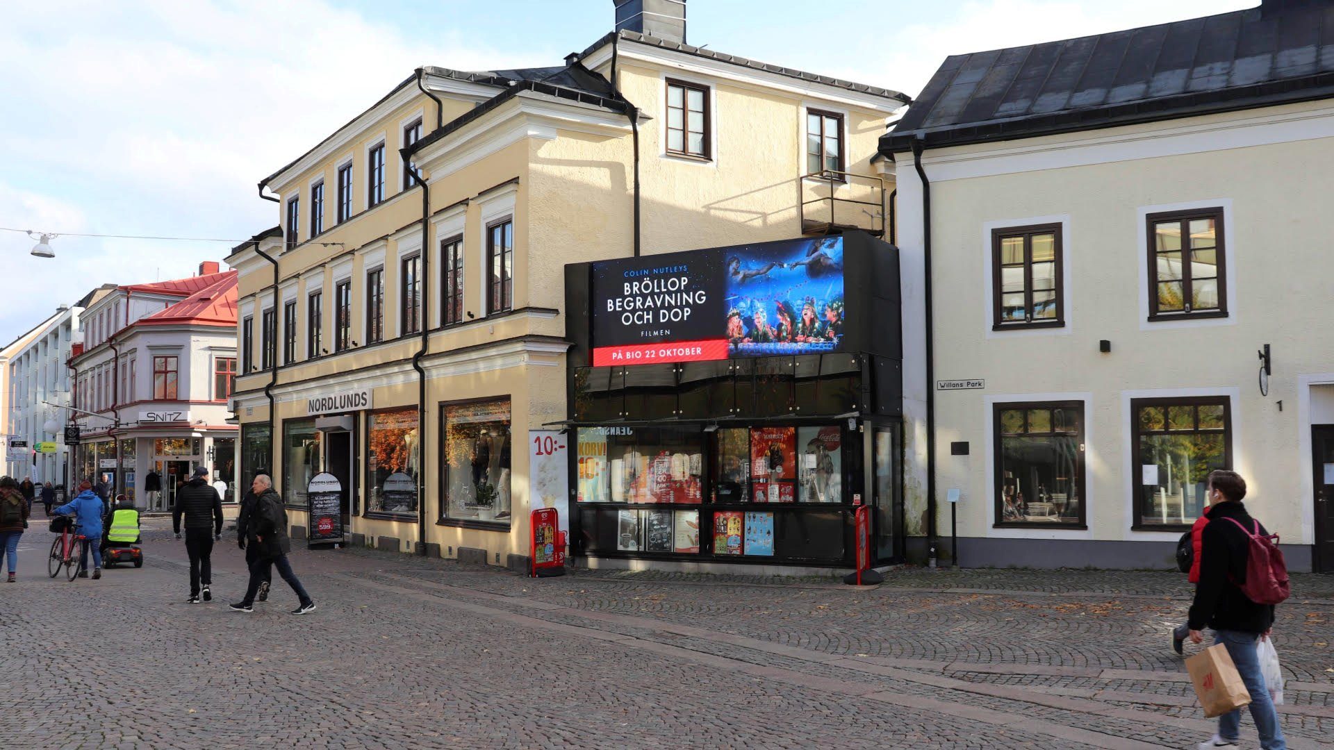 Billboards Vaxjo Willans Park Storgatan